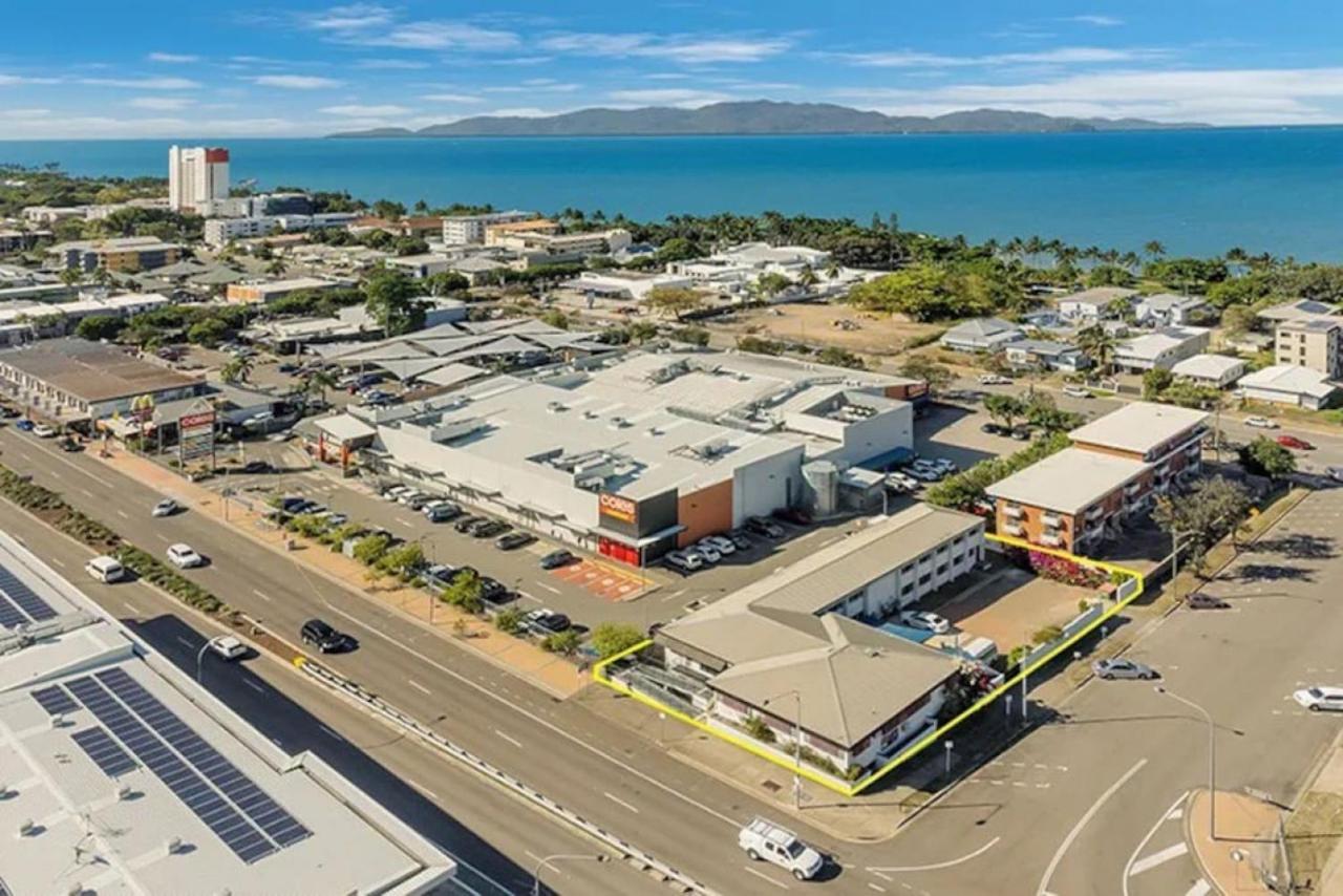 Seaside Lodge Hostel Townsville- Right Next To Coles, 2 Mins Walk To Strand & Cbd Exterior foto